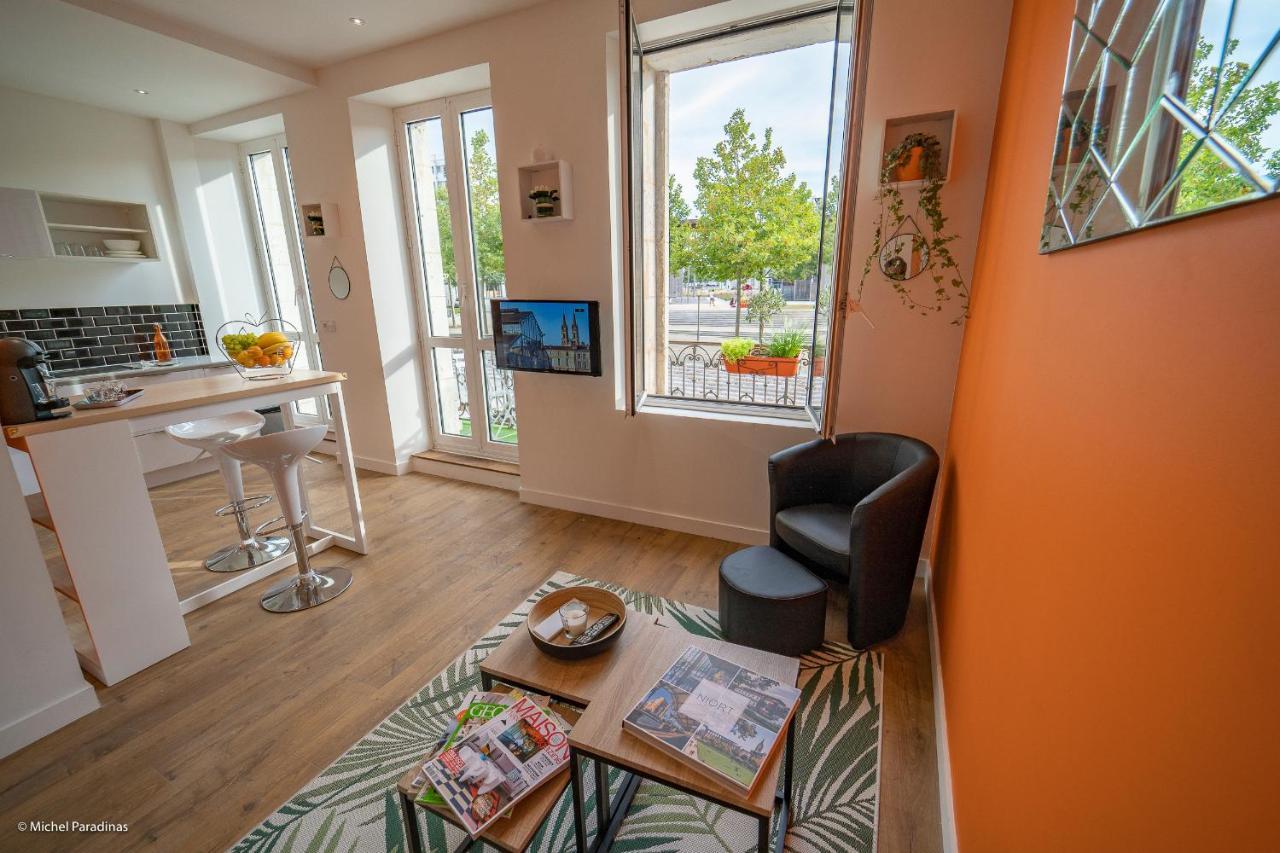 L'Ile De La Breche Apartman Niort Kültér fotó