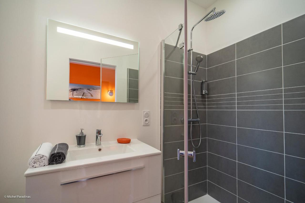 L'Ile De La Breche Apartman Niort Kültér fotó